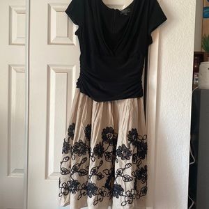 Women’s embroidered flowered dress size 12